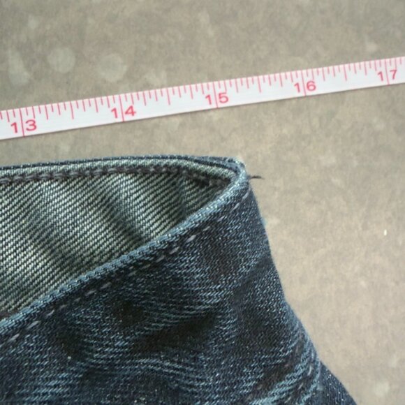 Armani Exchange Distressed Slim Fit Jeans – Size 31x32 - Picture 15 of 15